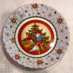 Villeroy & Boch Toy's Fantasy Serving Bowl 9.5"